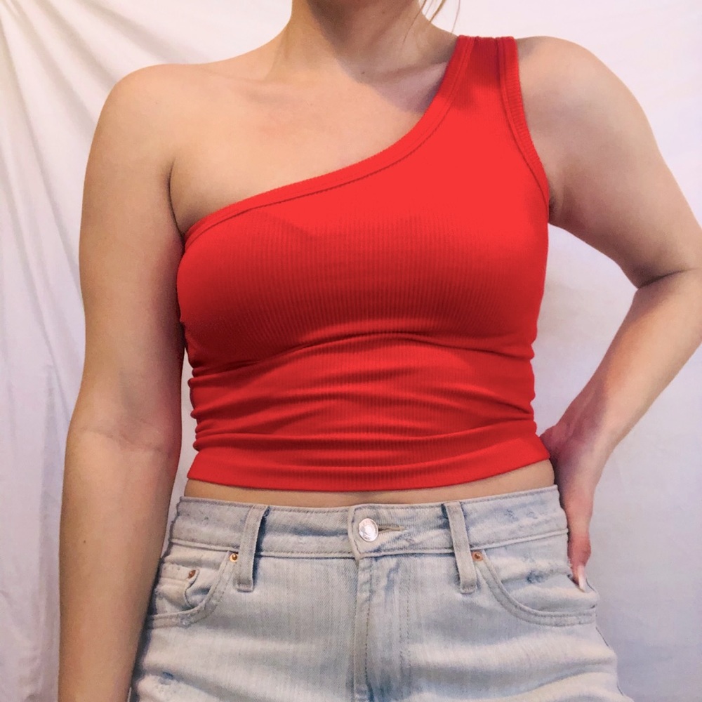 one shoulder/ asymmetrical red tank